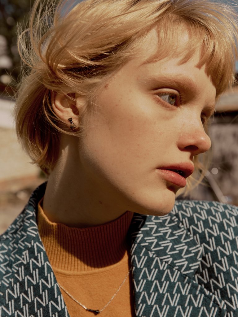 Пусеты Ладья Черная