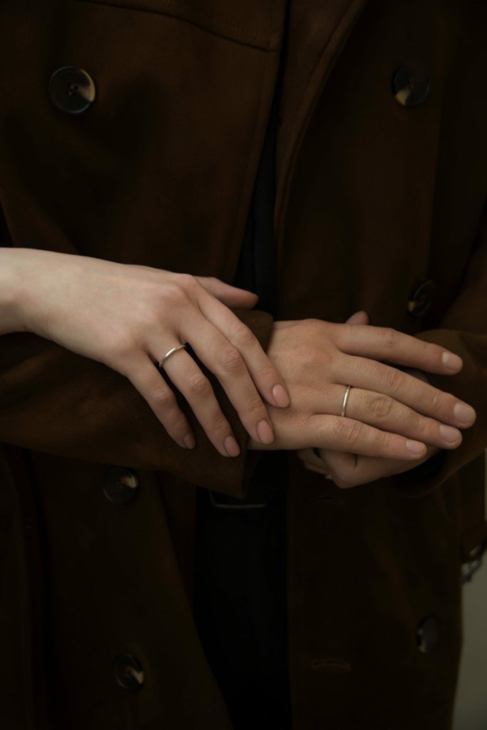 Базовое кольцо из белого золота