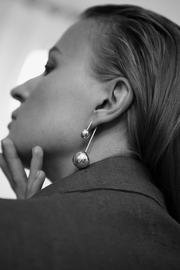 Моносерьга с шариками XL короткая