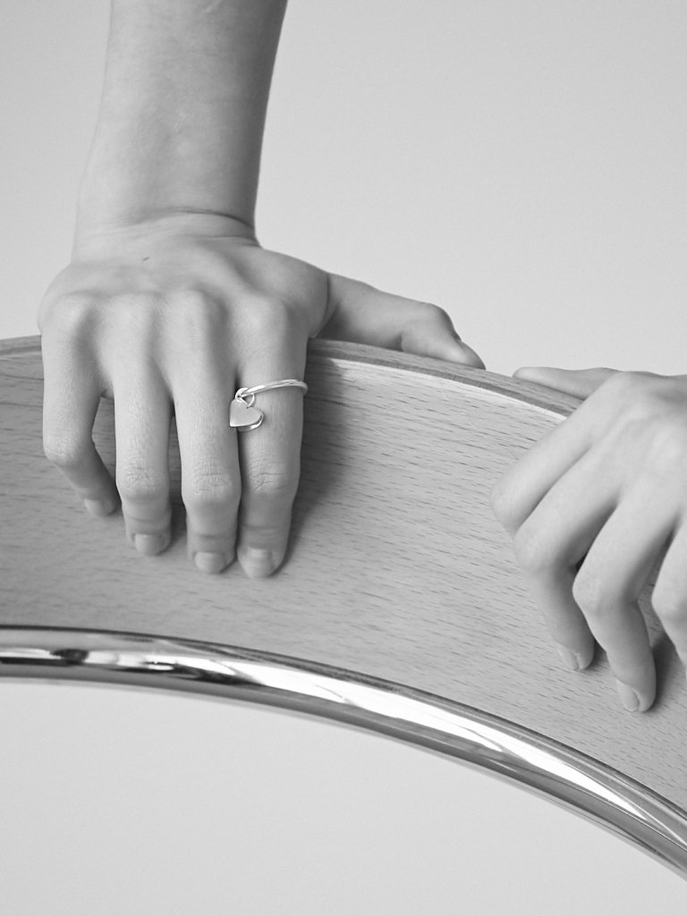 Кольцо с завлекалочкой