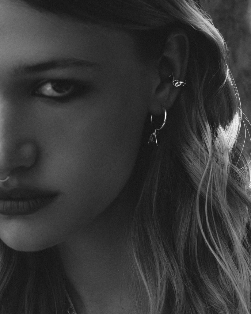 Хуп c подвесом Открытое Сердце