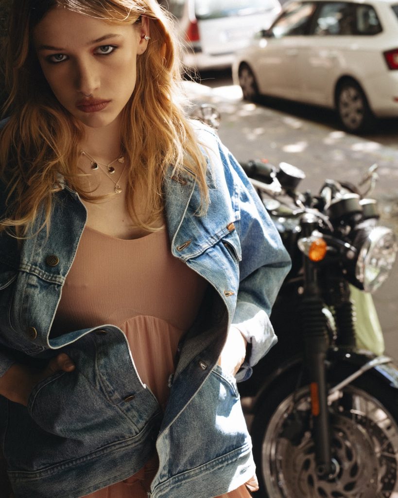 Ожерелье с открытыми сердцами