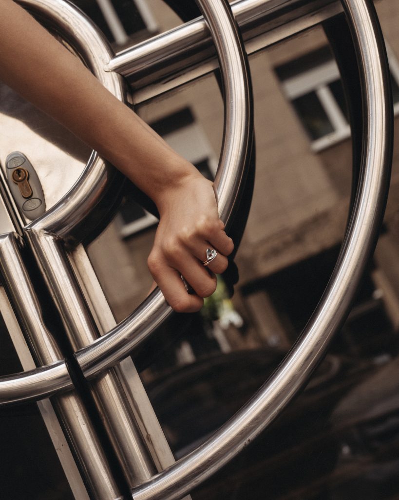 Кольцо Обнимающий ключик